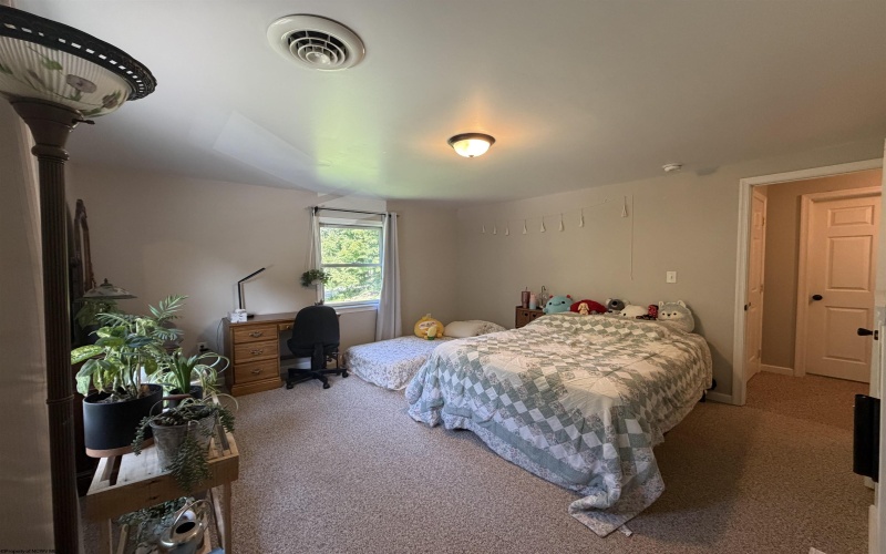 860 Bingamon Road, Worthington, West Virginia 26591, 4 Bedrooms Bedrooms, 11 Rooms Rooms,3 BathroomsBathrooms,Single Family Detached,For Sale,Bingamon,0,10166573