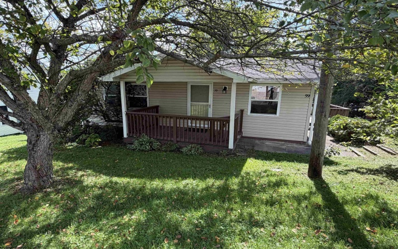 59 Upper Drive, Buckhannon, West Virginia 26201, 3 Bedrooms Bedrooms, 8 Rooms Rooms,2 BathroomsBathrooms,Single Family Detached,For Sale,Upper,0,10166584