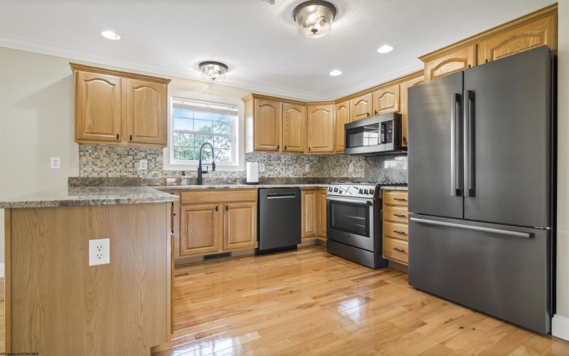 415 Arabela Court, Morgantown, West Virginia 26508, 3 Bedroom Bedrooms, 7 Room Rooms,2 BathroomBathrooms,Single Family Detached,For Sale,Arabela,0,10166604