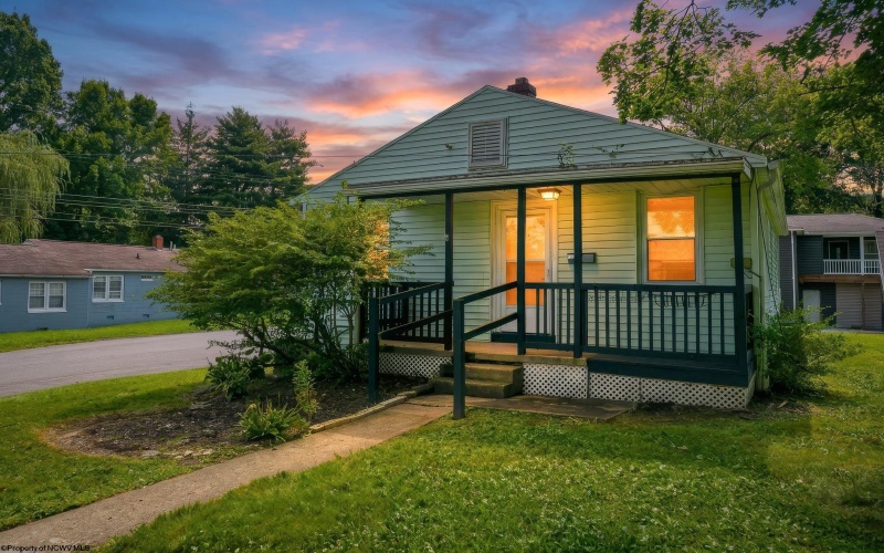 321 and 323 Riverview Avenue, Westover, West Virginia 26501, 0 , 0 ,0,Multi-unit/income,For Sale,Riverview,0,10166600 321 and 323 Riverview Avenue, Westover, West Virginia 26501, 0 , 0 ,0,Multi-unit/income,For Sale,Riverview,0,10166600