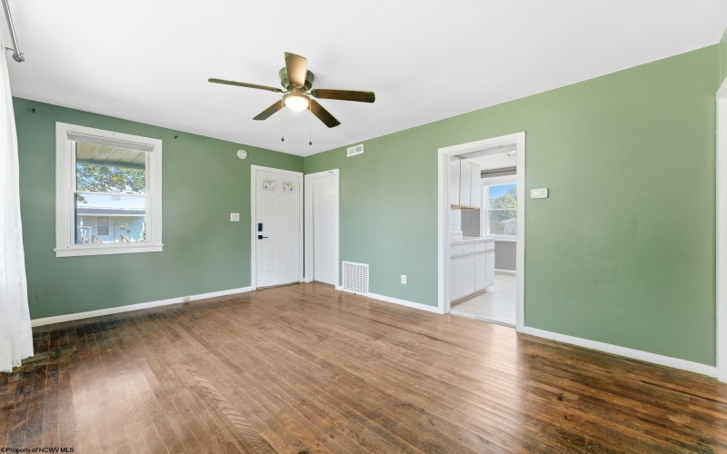 321 and 323 Riverview Avenue, Westover, West Virginia 26501, 0 , 0 ,0,Multi-unit/income,For Sale,Riverview,0,10166600 321 and 323 Riverview Avenue, Westover, West Virginia 26501, 0 , 0 ,0,Multi-unit/income,For Sale,Riverview,0,10166600