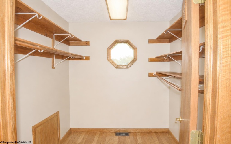 1355 Preston Highway, Kingwood, West Virginia 26537, 3 Bedroom Bedrooms, 10 Room Rooms,2 BathroomBathrooms,Single Family Detached,For Sale,Preston,0,10166597