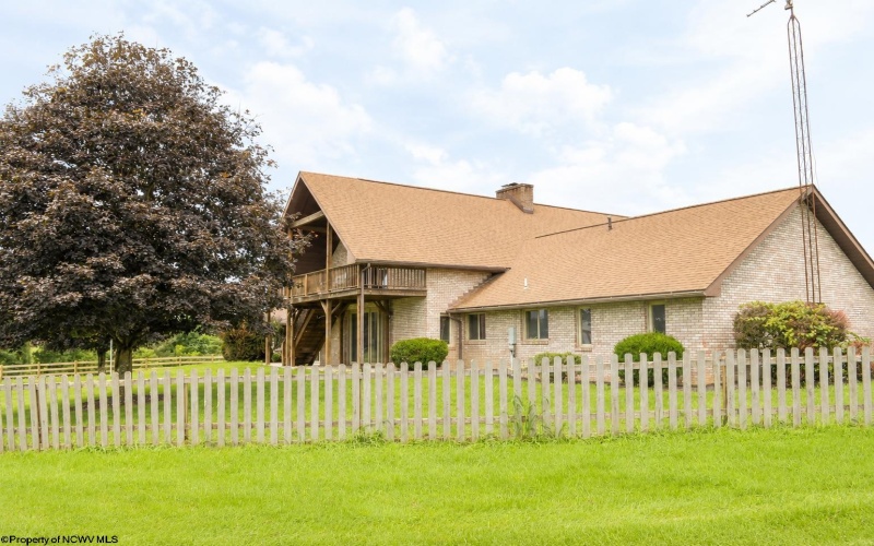 1355 Preston Highway, Kingwood, West Virginia 26537, 3 Bedroom Bedrooms, 10 Room Rooms,2 BathroomBathrooms,Single Family Detached,For Sale,Preston,0,10166597