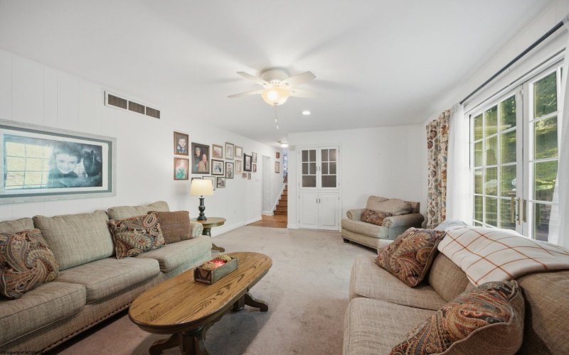 107 Forest Drive, Clarksburg, West Virginia 26301, 4 Bedroom Bedrooms, 9 Room Rooms,2 BathroomBathrooms,Single Family Detached,For Sale,Forest,0,10166593