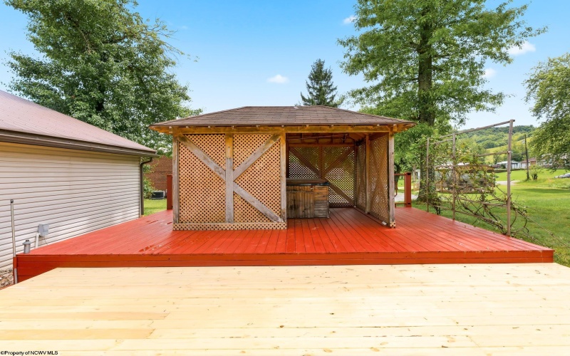 6485 Mason Dixon Highway, Blacksville, West Virginia 26521-0000, 2 Bedroom Bedrooms, 7 Room Rooms,1 BathroomBathrooms,Single Family Detached,For Sale,Mason Dixon,0,10165091