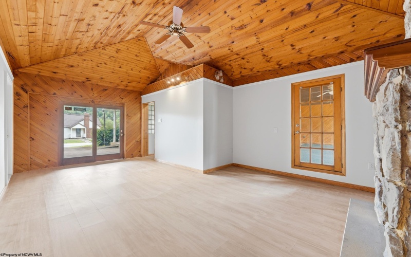6485 Mason Dixon Highway, Blacksville, West Virginia 26521-0000, 2 Bedroom Bedrooms, 7 Room Rooms,1 BathroomBathrooms,Single Family Detached,For Sale,Mason Dixon,0,10165091