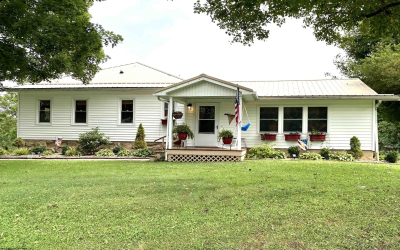 758 Jonestown Mount Liberty Road, Philippi, West Virginia 26416, 4 Bedroom Bedrooms, 9 Room Rooms,2 BathroomBathrooms,Single Family Detached,For Sale,Jonestown Mount Liberty,0,10166591