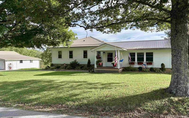 758 Jonestown Mount Liberty Road, Philippi, West Virginia 26416, 4 Bedroom Bedrooms, 9 Room Rooms,2 BathroomBathrooms,Single Family Detached,For Sale,Jonestown Mount Liberty,0,10166591