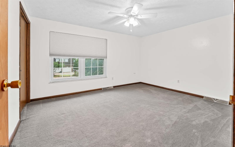 251 Ridgeway Drive, Bridgeport, West Virginia 26330, 4 Bedroom Bedrooms, 12 Room Rooms,2 BathroomBathrooms,Single Family Detached,For Sale,Ridgeway,0,10166596
