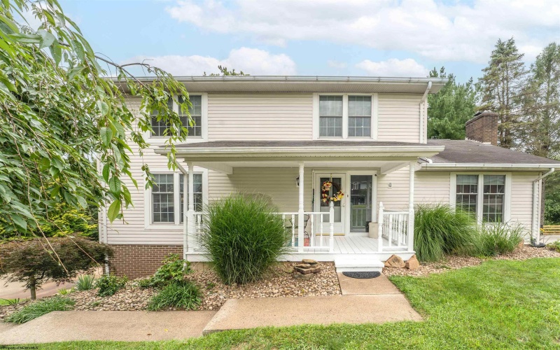 251 Ridgeway Drive, Bridgeport, West Virginia 26330, 4 Bedroom Bedrooms, 12 Room Rooms,2 BathroomBathrooms,Single Family Detached,For Sale,Ridgeway,0,10166596