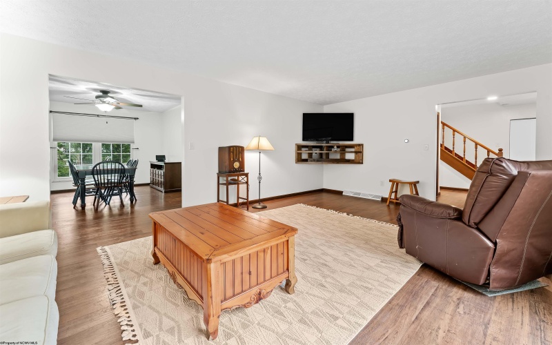 251 Ridgeway Drive, Bridgeport, West Virginia 26330, 4 Bedroom Bedrooms, 12 Room Rooms,2 BathroomBathrooms,Single Family Detached,For Sale,Ridgeway,0,10166596