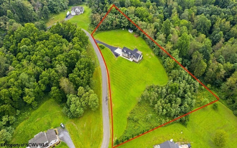 713 STONECREST Drive, Grafton, West Virginia 26354, 4 Bedroom Bedrooms, 14 Room Rooms,3 BathroomBathrooms,Single Family Detached,For Sale,STONECREST,0,10166595