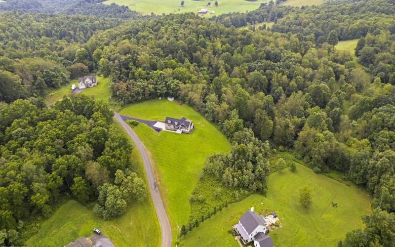 713 STONECREST Drive, Grafton, West Virginia 26354, 4 Bedroom Bedrooms, 14 Room Rooms,3 BathroomBathrooms,Single Family Detached,For Sale,STONECREST,0,10166595