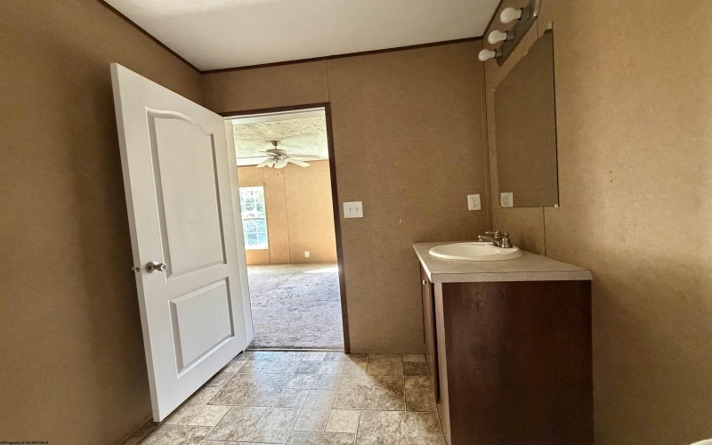 28 Margaret Road, Mannington, West Virginia 26582, 3 Bedroom Bedrooms, 8 Room Rooms,2 BathroomBathrooms,Single Family Detached,For Sale,Margaret,0,10166610