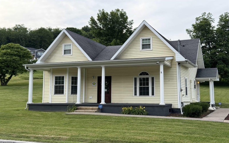 1936 Morgantown Avenue, Fairmont, West Virginia 26554, 0 , 0 ,0,Commercial (for Sale),For Sale,Morgantown,0,10165247