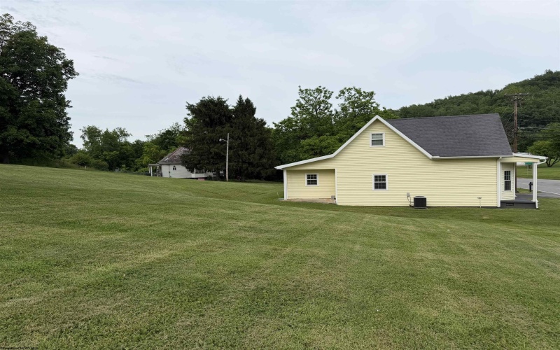 1936 Morgantown Avenue, Fairmont, West Virginia 26554, 0 , 0 ,0,Commercial (for Sale),For Sale,Morgantown,0,10165247