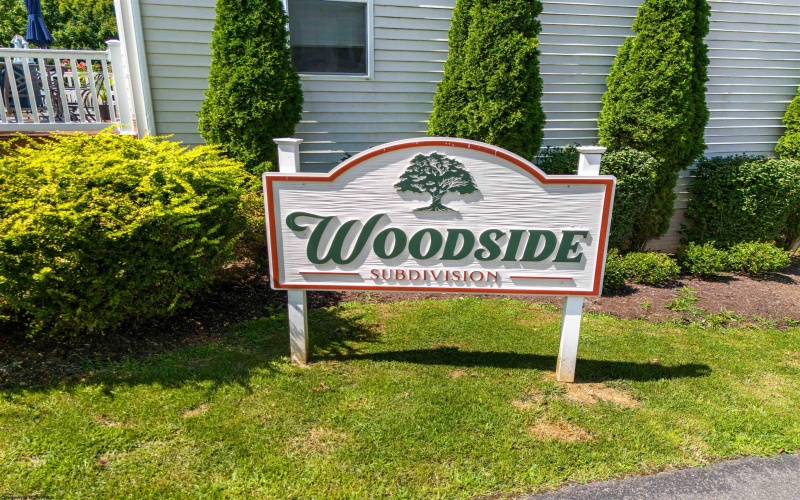 211 Treeline Lane, Morgantown, West Virginia 26508, 4 Bedroom Bedrooms, 8 Room Rooms,2 BathroomBathrooms,Single Family Attached,For Sale,Treeline,0,10166624