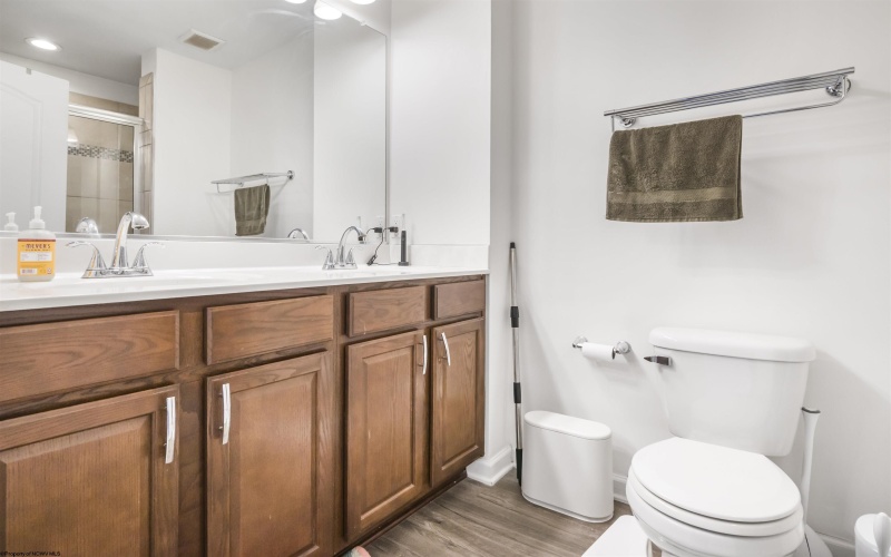 211 Treeline Lane, Morgantown, West Virginia 26508, 4 Bedroom Bedrooms, 8 Room Rooms,2 BathroomBathrooms,Single Family Attached,For Sale,Treeline,0,10166624