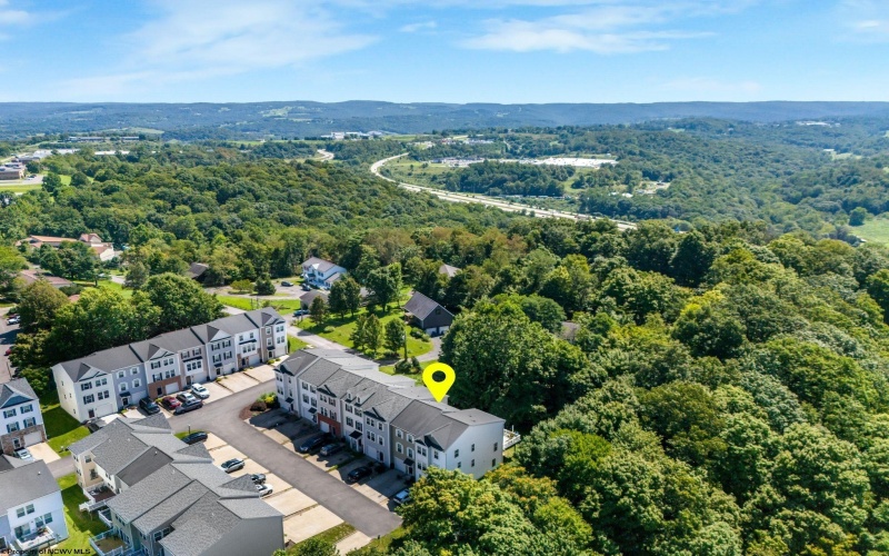 211 Treeline Lane, Morgantown, West Virginia 26508, 4 Bedroom Bedrooms, 8 Room Rooms,2 BathroomBathrooms,Single Family Attached,For Sale,Treeline,0,10166624