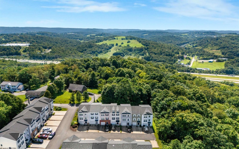 211 Treeline Lane, Morgantown, West Virginia 26508, 4 Bedroom Bedrooms, 8 Room Rooms,2 BathroomBathrooms,Single Family Attached,For Sale,Treeline,0,10166624