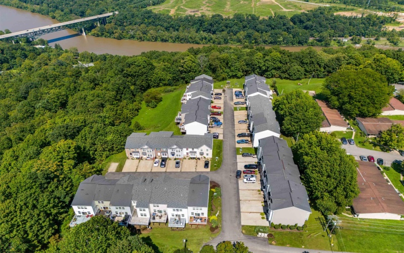 211 Treeline Lane, Morgantown, West Virginia 26508, 4 Bedroom Bedrooms, 8 Room Rooms,2 BathroomBathrooms,Single Family Attached,For Sale,Treeline,0,10166624