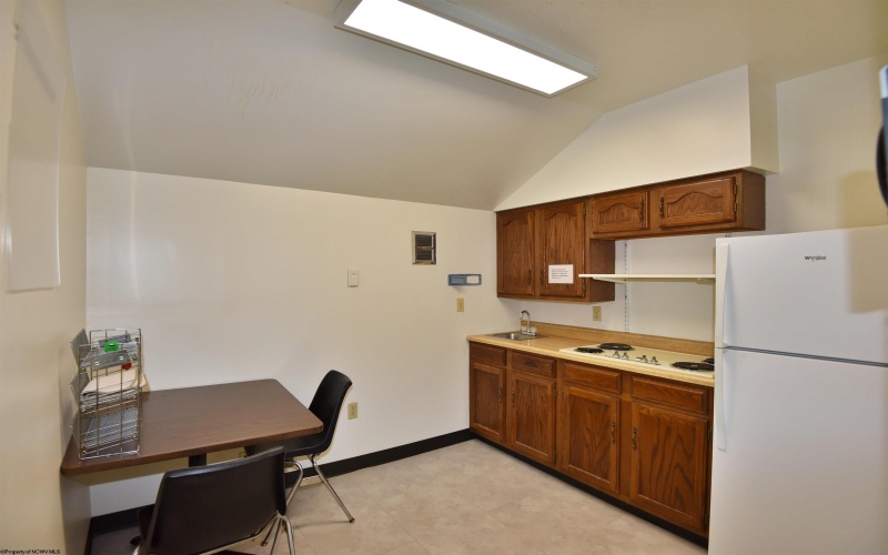 429 Buckhannon Pike, Clarksburg, West Virginia 26301, 0 , 0 ,0,Commercial (lease),For Rent,Buckhannon,0,10166623