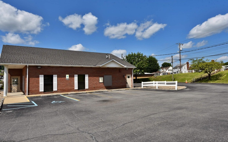 429 Buckhannon Pike, Clarksburg, West Virginia 26301, 0 , 0 ,0,Commercial (lease),For Rent,Buckhannon,0,10166623
