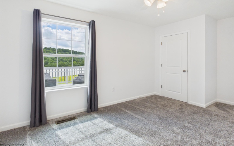 10 Iron Ridge Road, Fairmont, West Virginia 26554, 5 Bedroom Bedrooms, 8 Room Rooms,3 BathroomBathrooms,Single Family Detached,For Sale,Iron Ridge,0,10166621