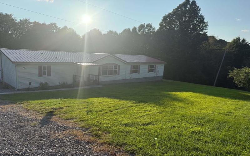 165 Everson Lane, Volga, West Virginia 26238, 3 Bedroom Bedrooms, 7 Room Rooms,2 BathroomBathrooms,Single Family Detached,For Sale,Everson,0,10166616
