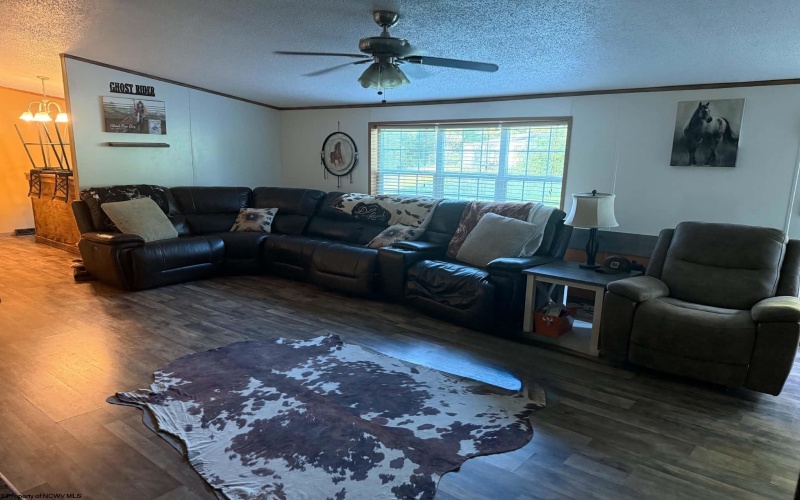 165 Everson Lane, Volga, West Virginia 26238, 3 Bedroom Bedrooms, 7 Room Rooms,2 BathroomBathrooms,Single Family Detached,For Sale,Everson,0,10166616