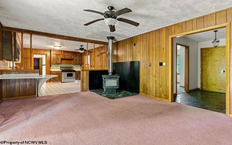 30 Cleveland Avenue, Clarksburg, West Virginia 26301, 3 Bedroom Bedrooms, 9 Room Rooms,2 BathroomBathrooms,Single Family Detached,For Sale,Cleveland,0,10166617