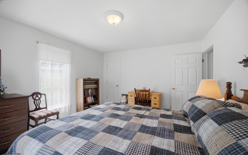 10 Clearview Lane, Beverly, West Virginia 26253, 3 Bedroom Bedrooms, 6 Room Rooms,2 BathroomBathrooms,Single Family Detached,For Sale,Clearview,0,10166612