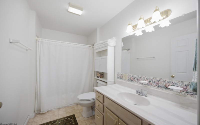 10 Clearview Lane, Beverly, West Virginia 26253, 3 Bedroom Bedrooms, 6 Room Rooms,2 BathroomBathrooms,Single Family Detached,For Sale,Clearview,0,10166612
