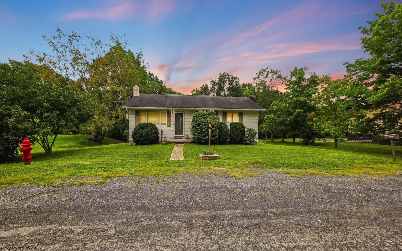 110 Hazelton Drive, Keyser, West Virginia 26726, 3 Bedroom Bedrooms, 6 Room Rooms,1 BathroomBathrooms,Single Family Detached,For Sale,Hazelton,0,10166615