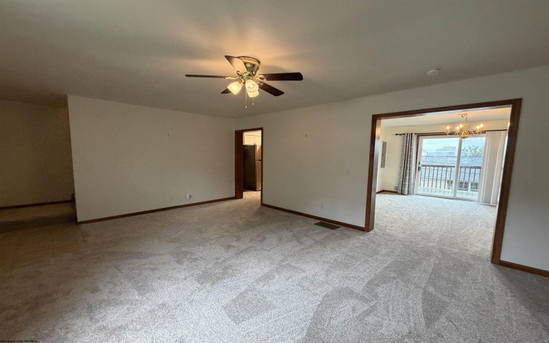 8 Riddle Court, Morgantown, West Virginia 26505, 4 Bedroom Bedrooms, 7 Room Rooms,3 BathroomBathrooms,Single Family Attached,For Sale,Riddle,0,10166627