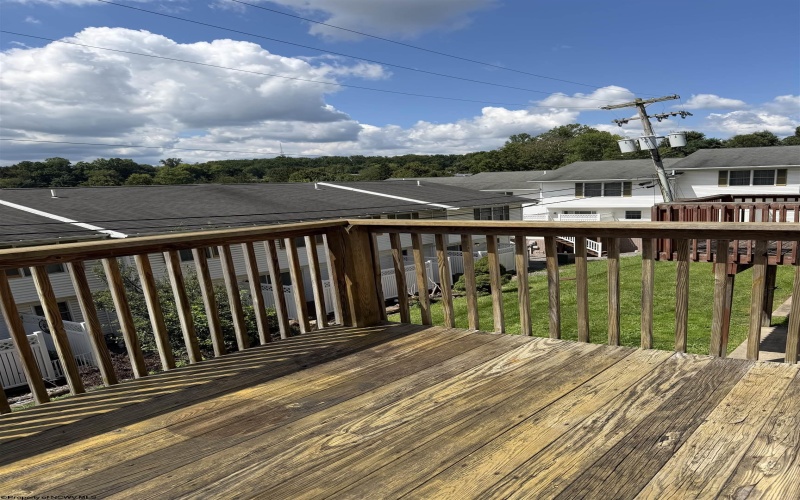 8 Riddle Court, Morgantown, West Virginia 26505, 4 Bedroom Bedrooms, 7 Room Rooms,3 BathroomBathrooms,Single Family Attached,For Sale,Riddle,0,10166627