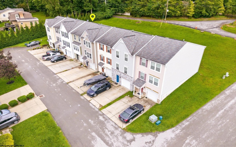 107 Pine Lane, Morgantown, West Virginia 26508, 3 Bedroom Bedrooms, 7 Room Rooms,2 BathroomBathrooms,Single Family Attached,For Sale,Pine,0,10166630