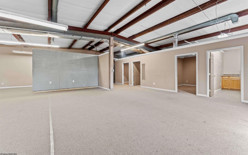 201 New Jersey Avenue, Westover, West Virginia 26501, 0 , 0 ,0,Commercial (lease),For Rent,New Jersey,0,10166634