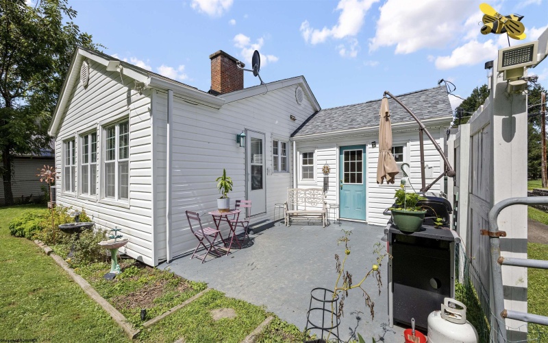 16 Boggess Street, Buckhannon, West Virginia 26201, 3 Bedroom Bedrooms, 7 Room Rooms,1 BathroomBathrooms,Single Family Detached,For Sale,Boggess,0,10166639