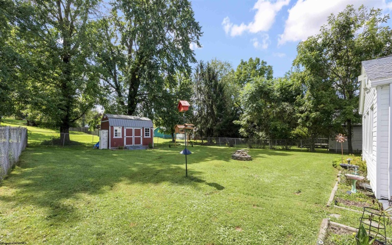 16 Boggess Street, Buckhannon, West Virginia 26201, 3 Bedroom Bedrooms, 7 Room Rooms,1 BathroomBathrooms,Single Family Detached,For Sale,Boggess,0,10166639