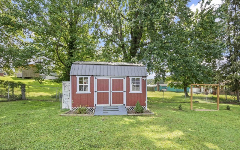 16 Boggess Street, Buckhannon, West Virginia 26201, 3 Bedroom Bedrooms, 7 Room Rooms,1 BathroomBathrooms,Single Family Detached,For Sale,Boggess,0,10166639