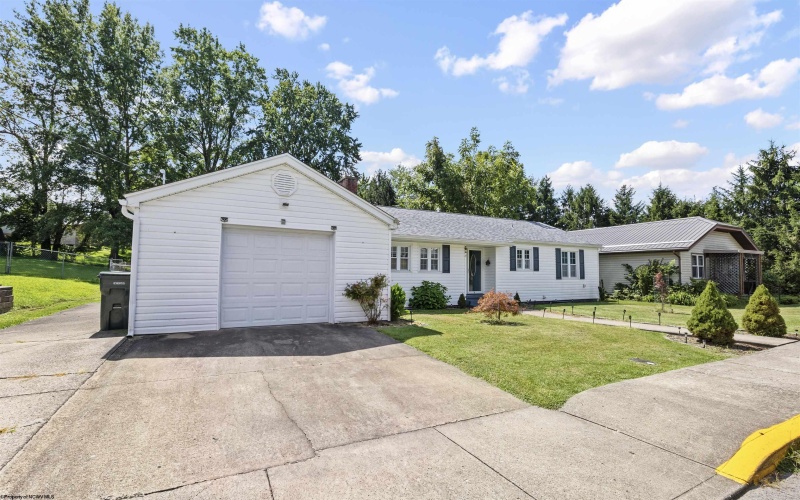 16 Boggess Street, Buckhannon, West Virginia 26201, 3 Bedroom Bedrooms, 7 Room Rooms,1 BathroomBathrooms,Single Family Detached,For Sale,Boggess,0,10166639