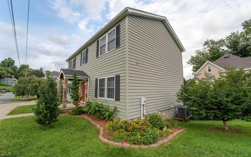 71 Oliver Street, Morgantown, West Virginia 26501, 3 Bedroom Bedrooms, 9 Room Rooms,2 BathroomBathrooms,Single Family Detached,For Sale,Oliver,0,10166632 71 Oliver Street, Morgantown, West Virginia 26501, 3 Bedroom Bedrooms, 9 Room Rooms,2 BathroomBathrooms,Single Family Detached,For Sale,Oliver,0,10166632