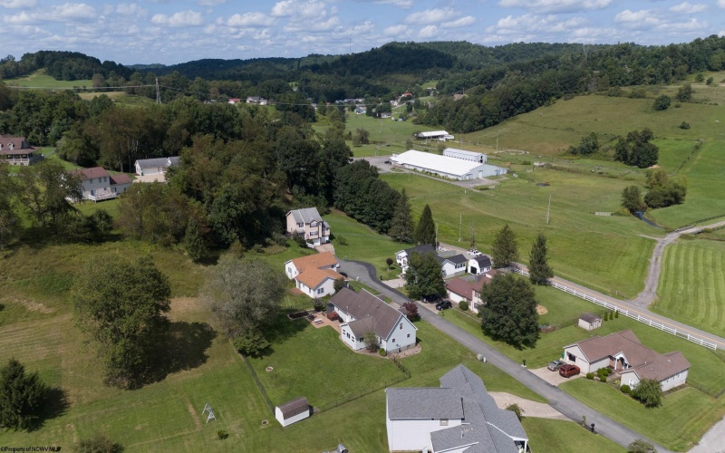 39 Glen Court, Bridgeport, West Virginia 26330, 4 Bedroom Bedrooms, 9 Room Rooms,3 BathroomBathrooms,Single Family Detached,For Sale,Glen,0,10166637