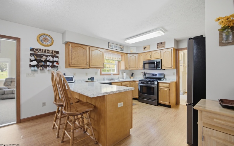 39 Glen Court, Bridgeport, West Virginia 26330, 4 Bedroom Bedrooms, 9 Room Rooms,3 BathroomBathrooms,Single Family Detached,For Sale,Glen,0,10166637