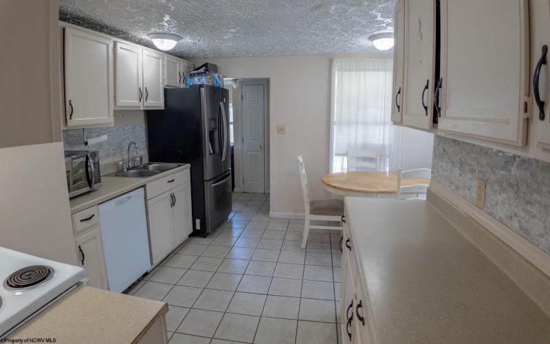 212 Hoclar Street, Granville, West Virginia 26534, 2 Bedroom Bedrooms, 5 Room Rooms,1 BathroomBathrooms,Single Family Detached,For Sale,Hoclar,0,10166633