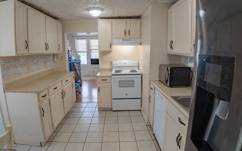 212 Hoclar Street, Granville, West Virginia 26534, 2 Bedroom Bedrooms, 5 Room Rooms,1 BathroomBathrooms,Single Family Detached,For Sale,Hoclar,0,10166633