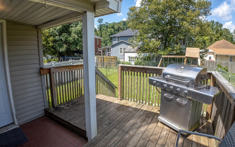 212 Hoclar Street, Granville, West Virginia 26534, 2 Bedroom Bedrooms, 5 Room Rooms,1 BathroomBathrooms,Single Family Detached,For Sale,Hoclar,0,10166633