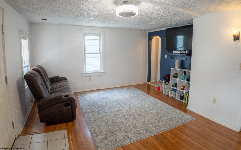 212 Hoclar Street, Granville, West Virginia 26534, 2 Bedroom Bedrooms, 5 Room Rooms,1 BathroomBathrooms,Single Family Detached,For Sale,Hoclar,0,10166633