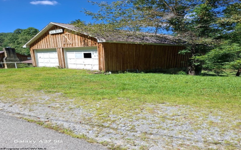 8248 Alton Road, Adrian, West Virginia 26210, 4 Bedroom Bedrooms, 7 Room Rooms,2 BathroomBathrooms,Single Family Detached,For Sale,Alton,0,10166631